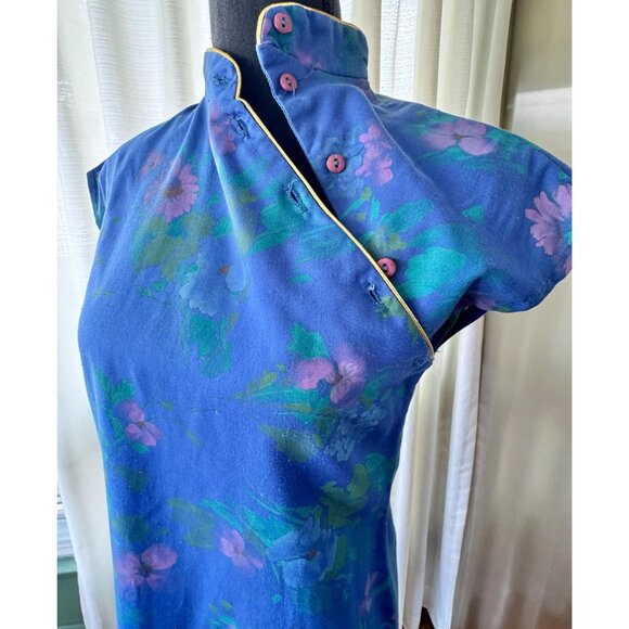 Vintage 70s dress, blue, purple floral, Cheongsam modern interpretation - Picture 9 of 10